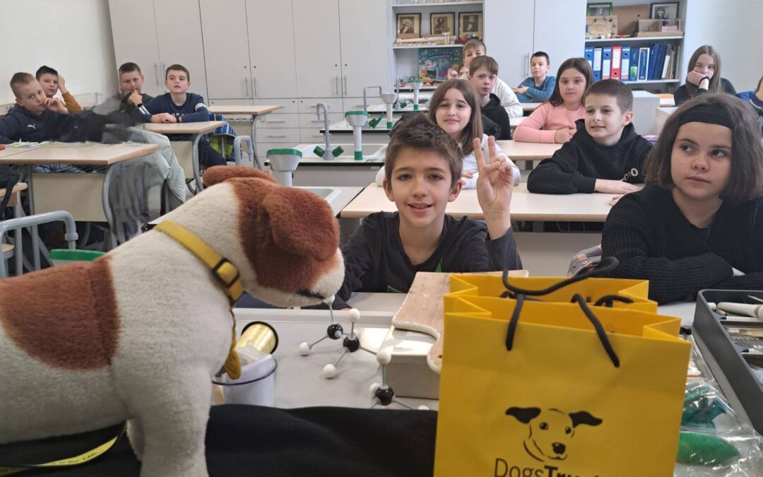 Organizacija Dogs Trust upriličila  predavanje za učenike V razreda